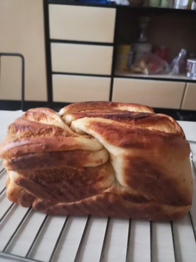 香葱肉松手撕吐司