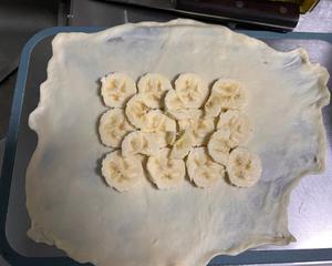 面粉新手也能做奶香十足香蕉飞饼🍌的做法 步骤8