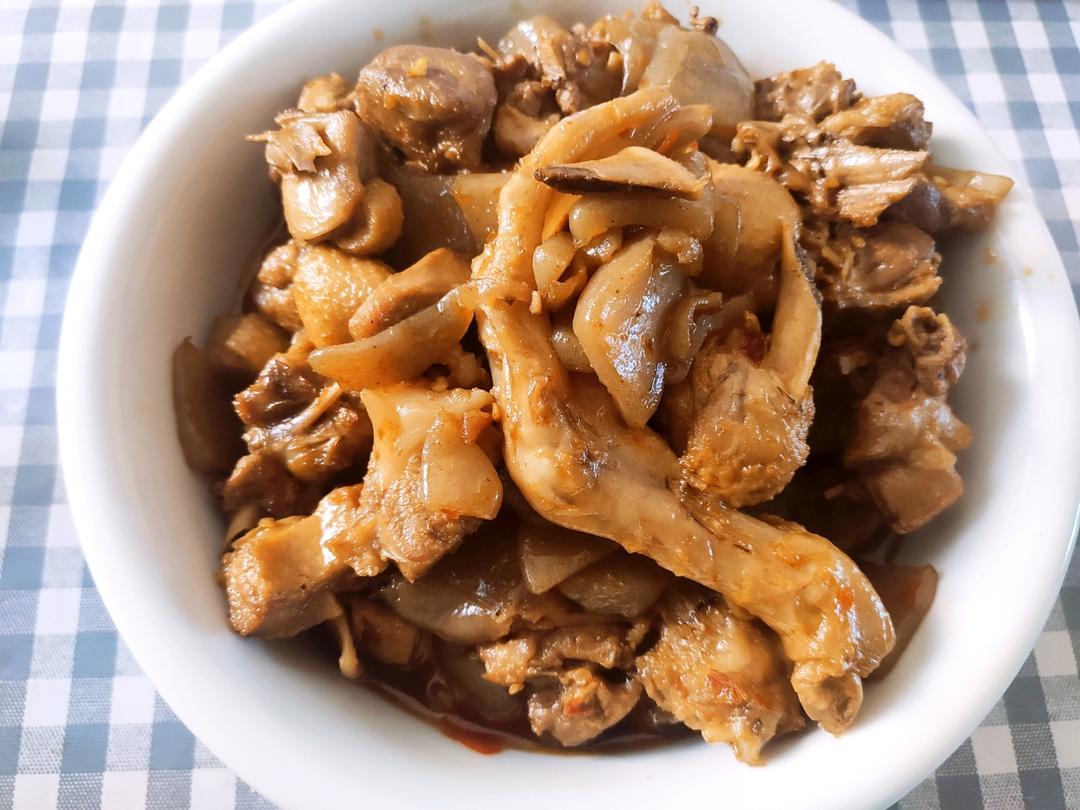 【魔芋啤酒烧鸭 】简单易学 家常版 四川下酒菜 魔芋烧鸭子