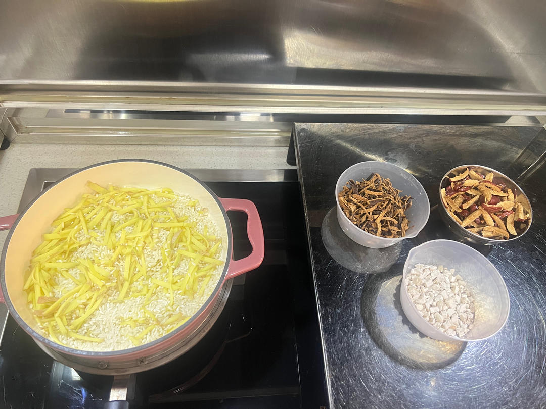 【陈皮红枣姜米茶】