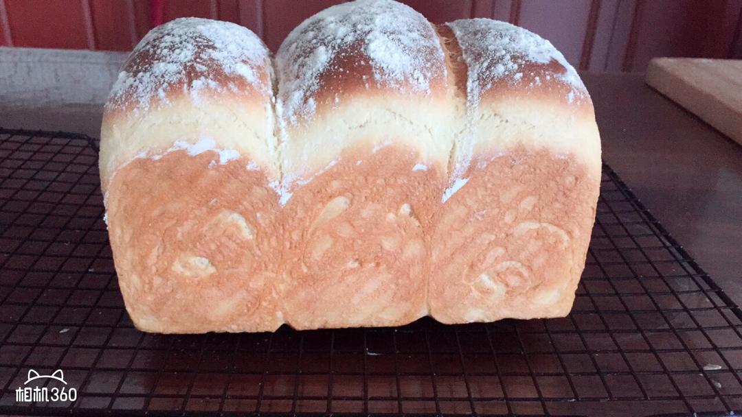 【牛奶吐司】｜绵软拉丝