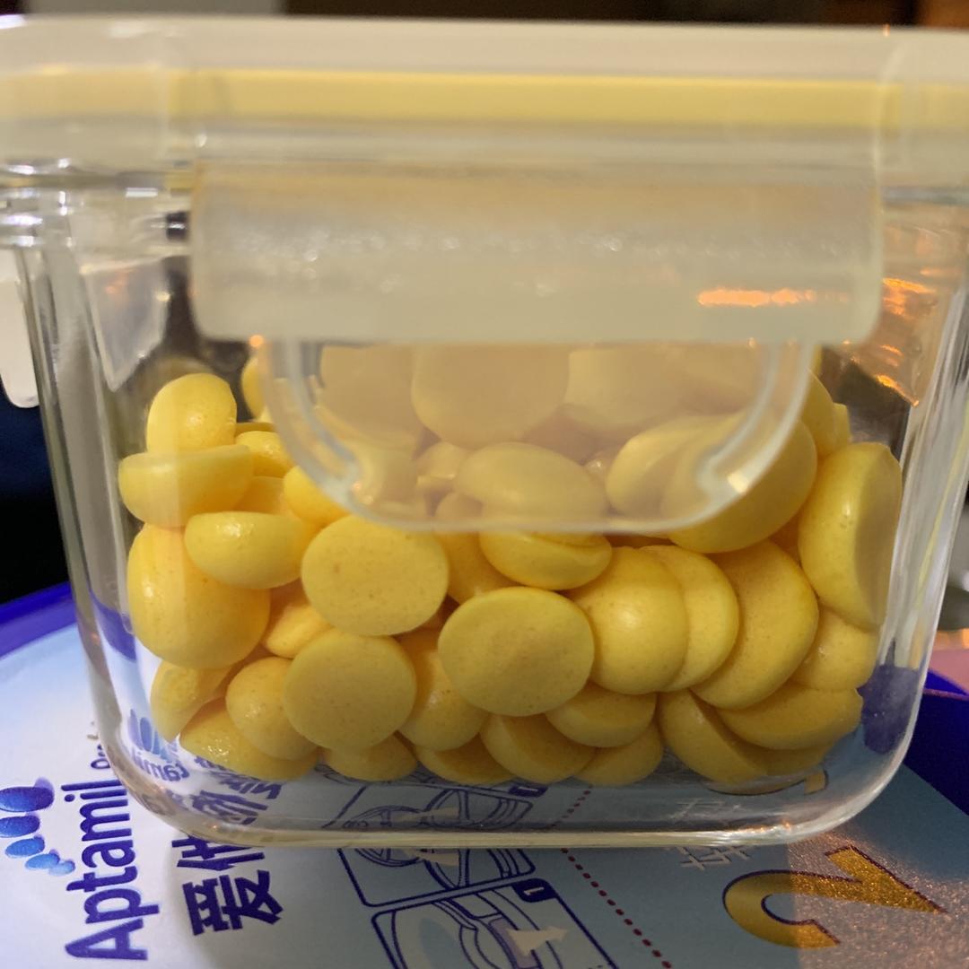 入口即化的无添加蛋黄溶豆
