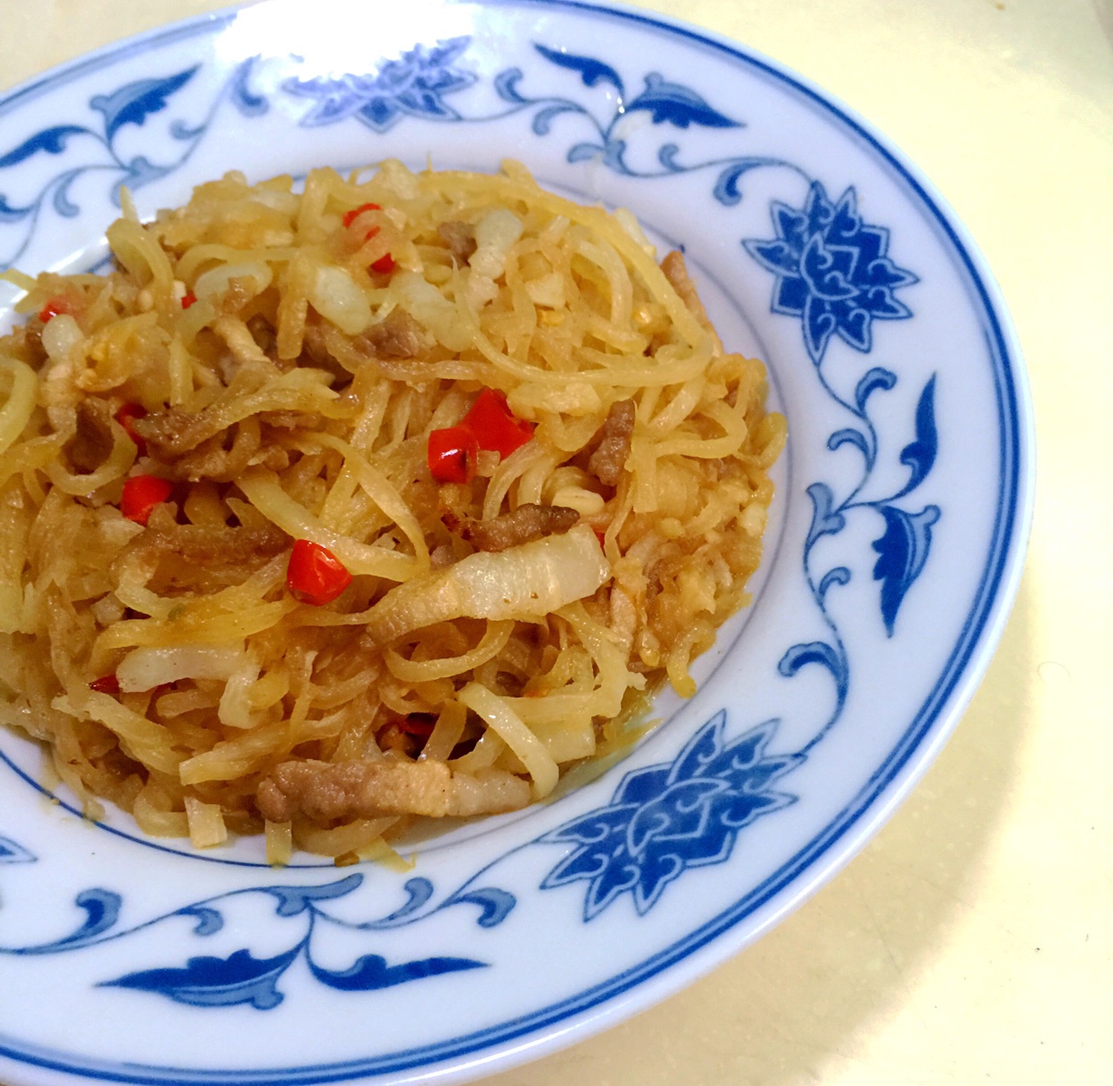 董太的私房菜--洋葱炒白萝卜丝