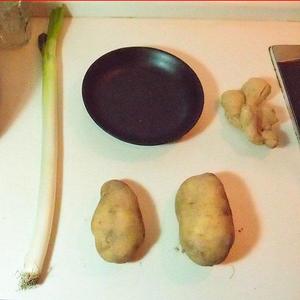 土豆片儿 (Classical Potato Clip)的做法 步骤1