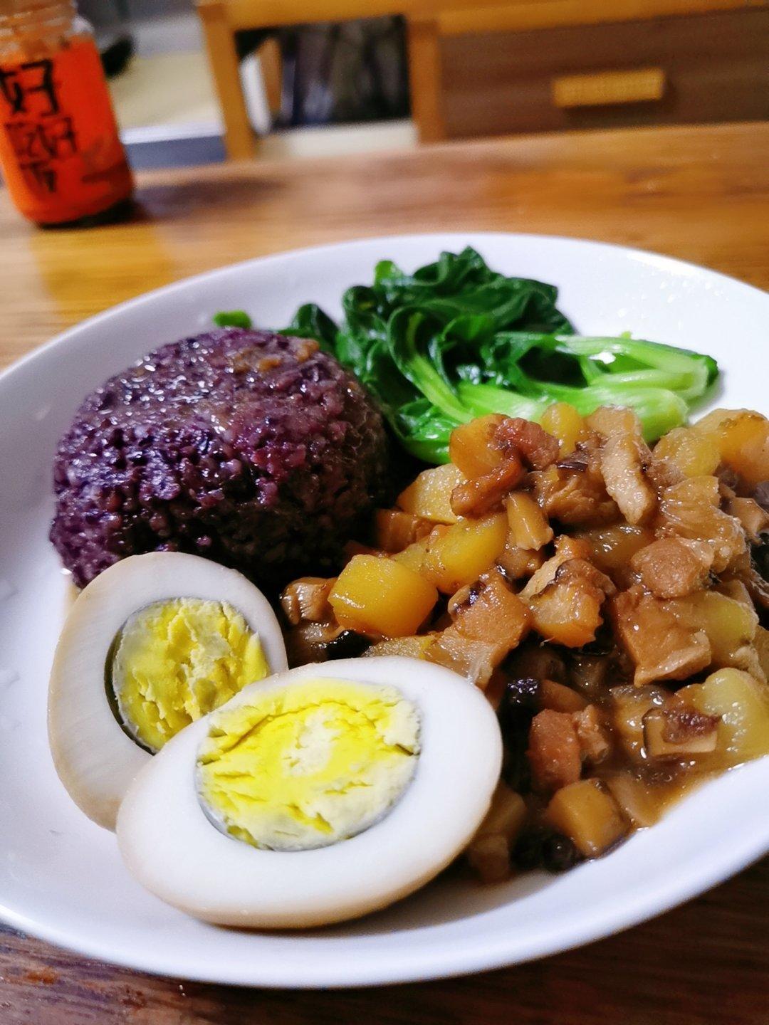 好吃到停不下来的卤肉饭
