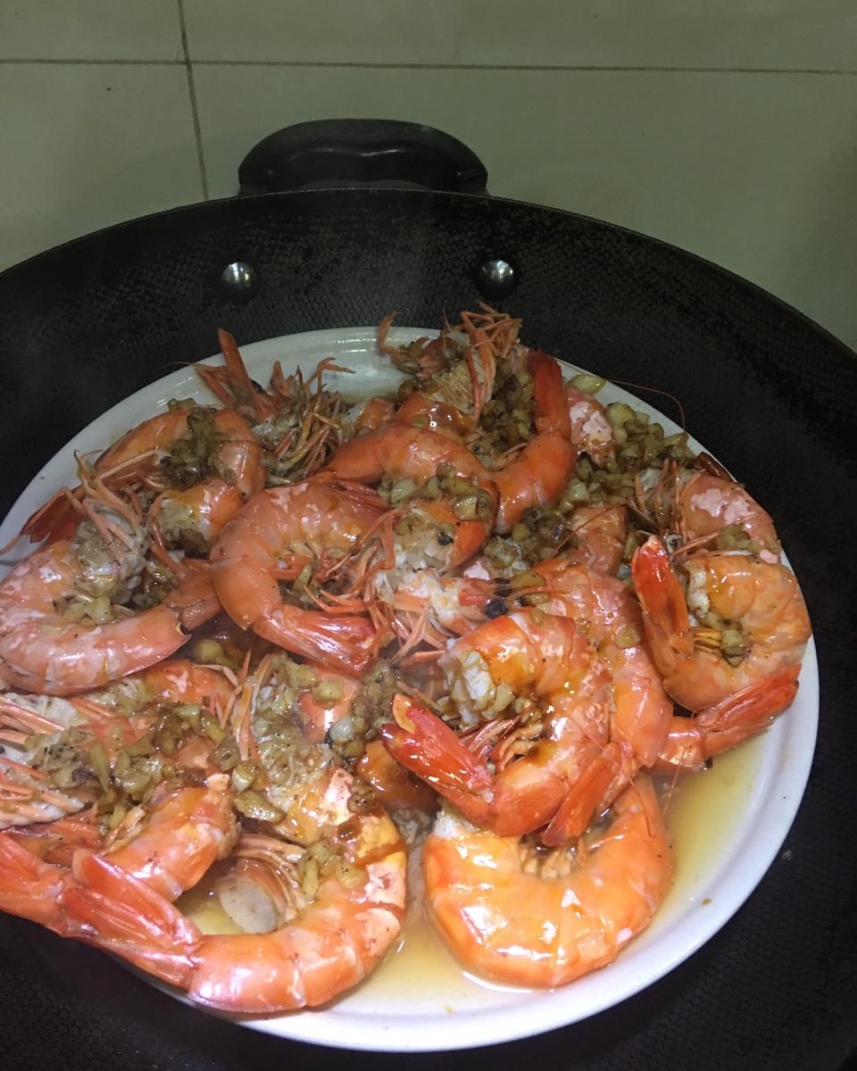 肥婆晓晨做的蒜蓉蒸九节虾