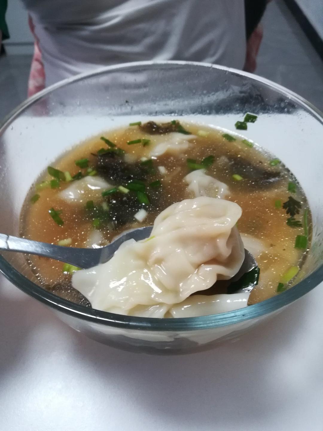 10分钟就可以搞定的馄饨