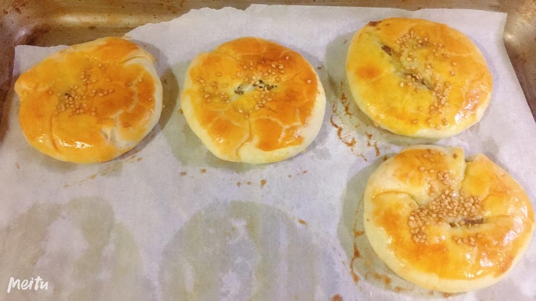 板栗飘香～新手都能学会的甜香板栗饼。(˶‾᷄ ⁻̫ ‾᷅˵)