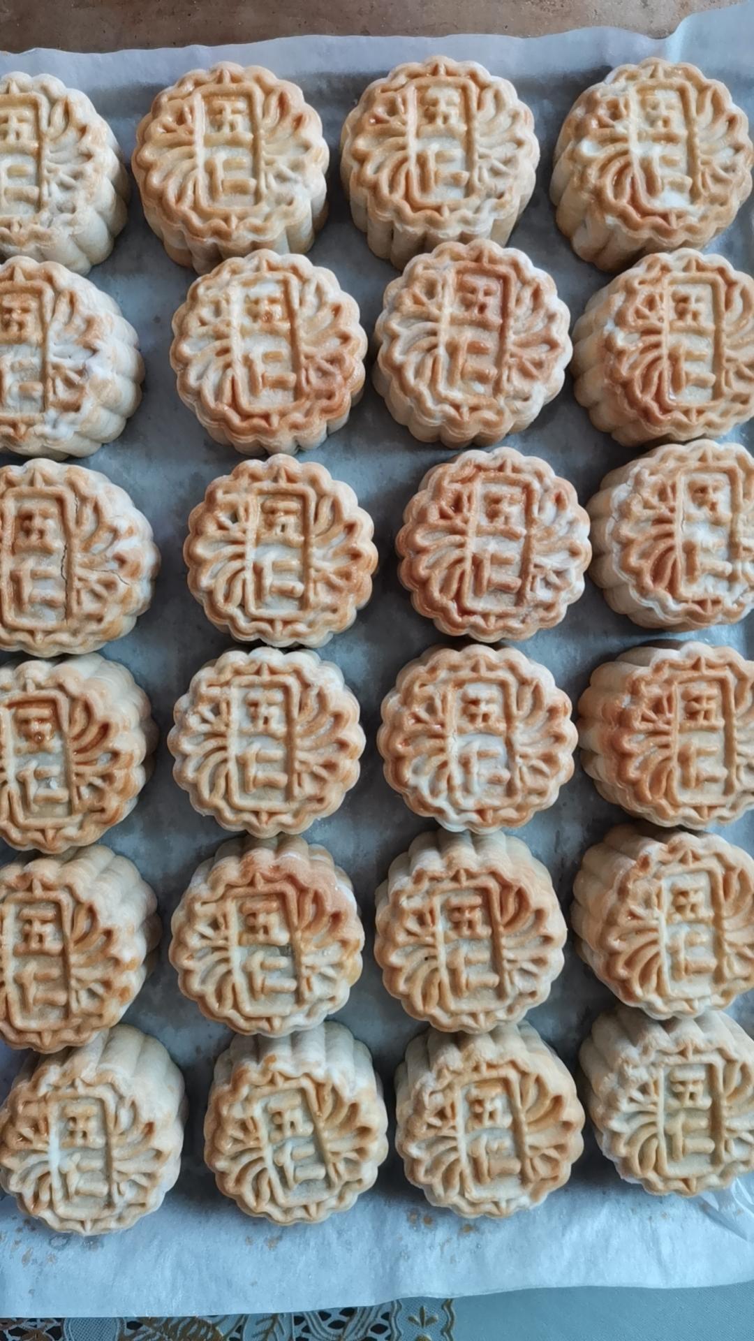 赞👍琼式酥皮月饼