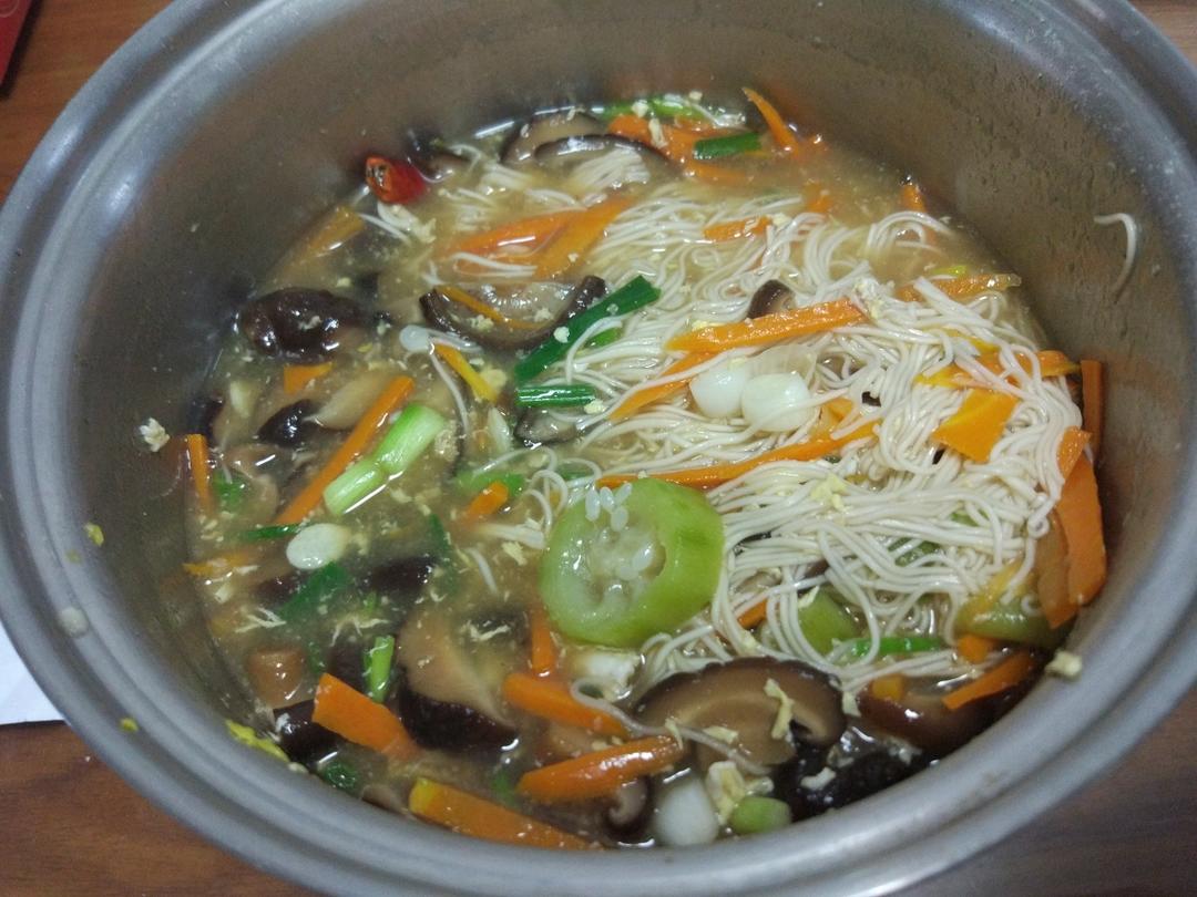 杂蔬面条