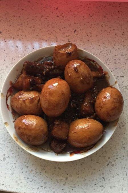 红烧肉卤蛋