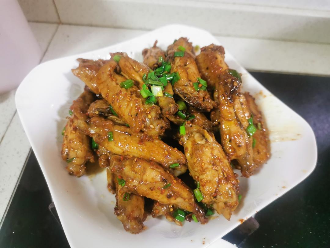 蒜香鸡翅，这才是鸡翅最好吃的做法