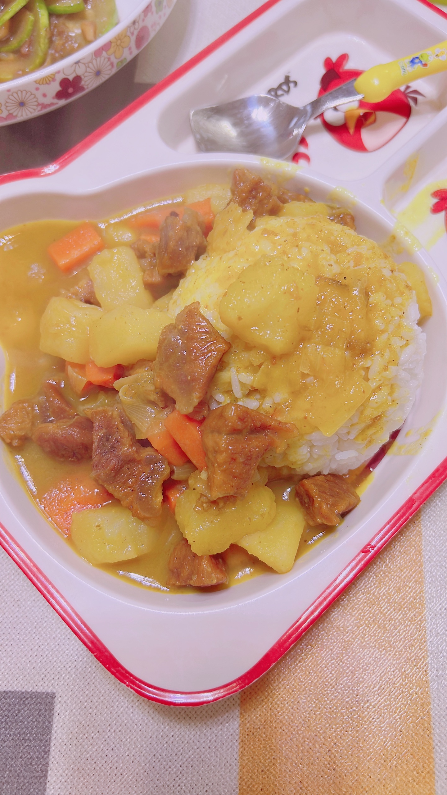 咖喱牛肉炖土豆