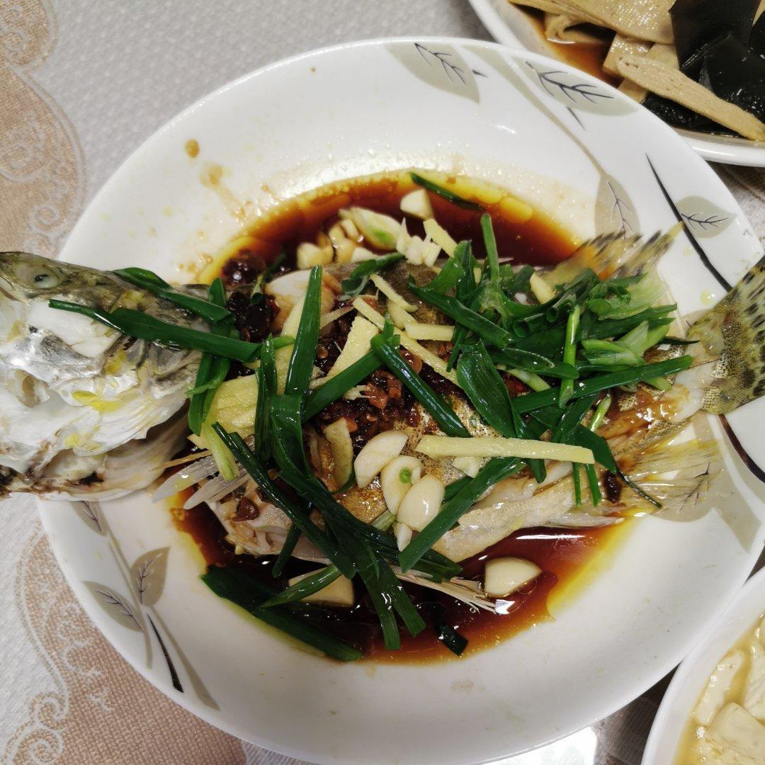 清蒸鱼（鲈鱼/多宝鱼/桂花鱼/石斑鱼……）