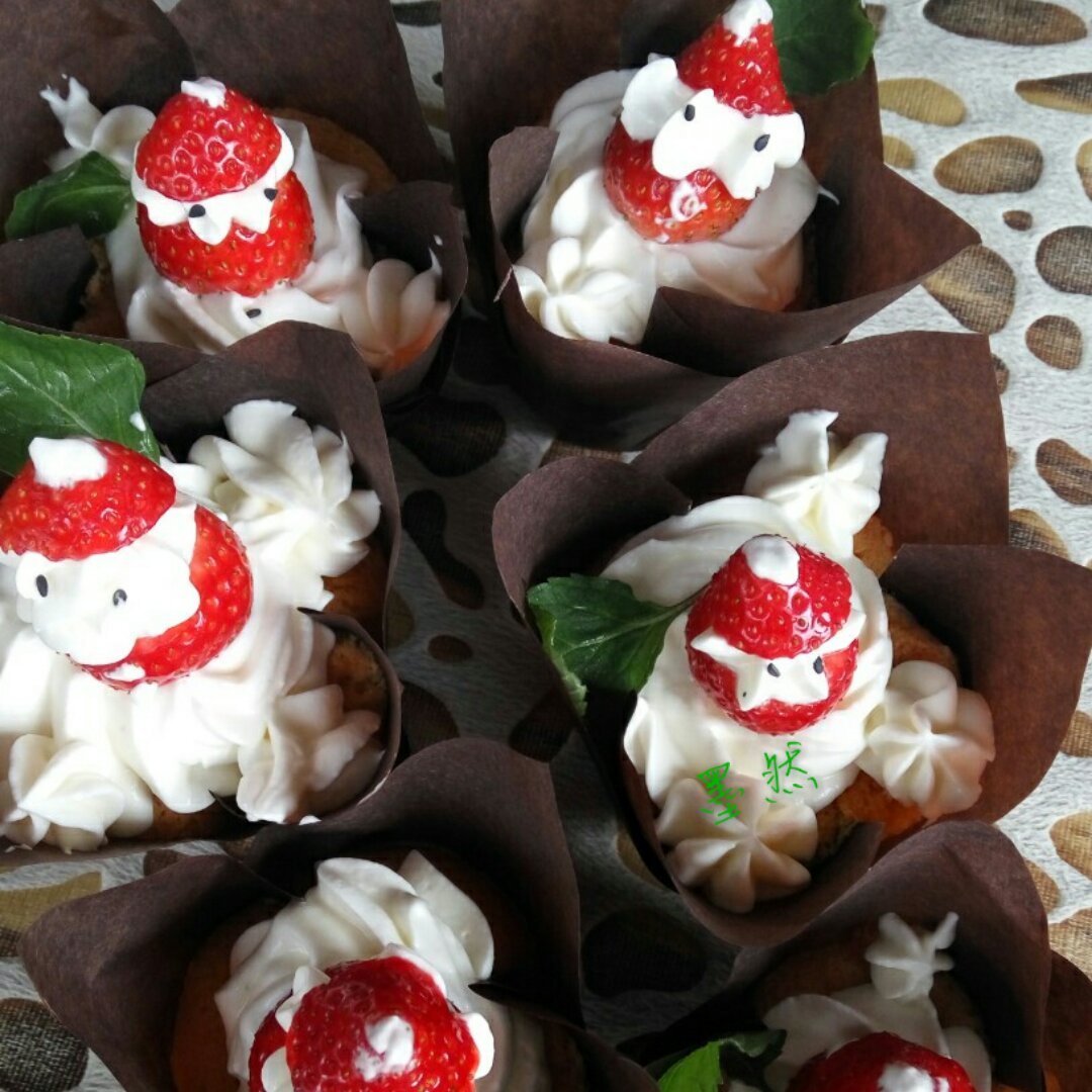 《Tinrry下午茶》教你做简易纸杯蛋糕