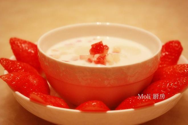 【牛奶草莓年糕—“年”的味道】的做法