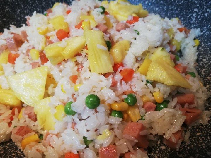 时蔬鸡蛋炒饭（简单快手，宝宝爱吃）