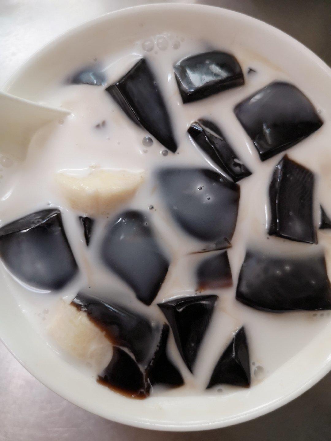 青柠黑凉粉——清爽的快手糖水
