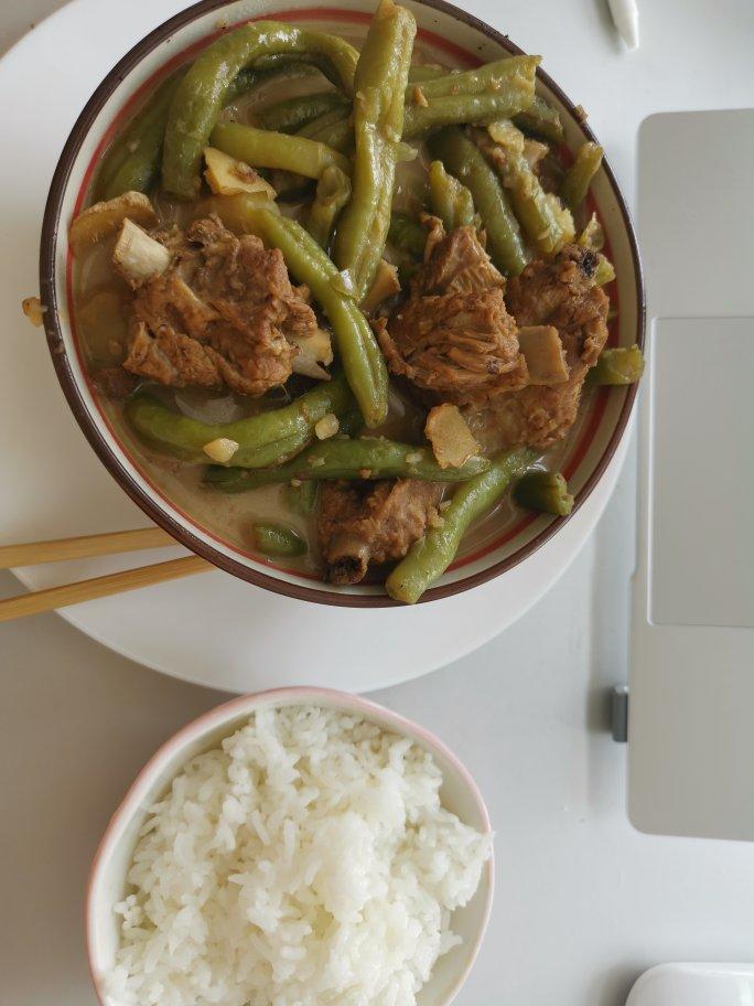 排骨炖土豆豆角