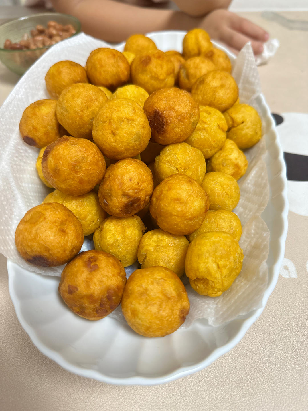妈妈教炸的红薯丸子