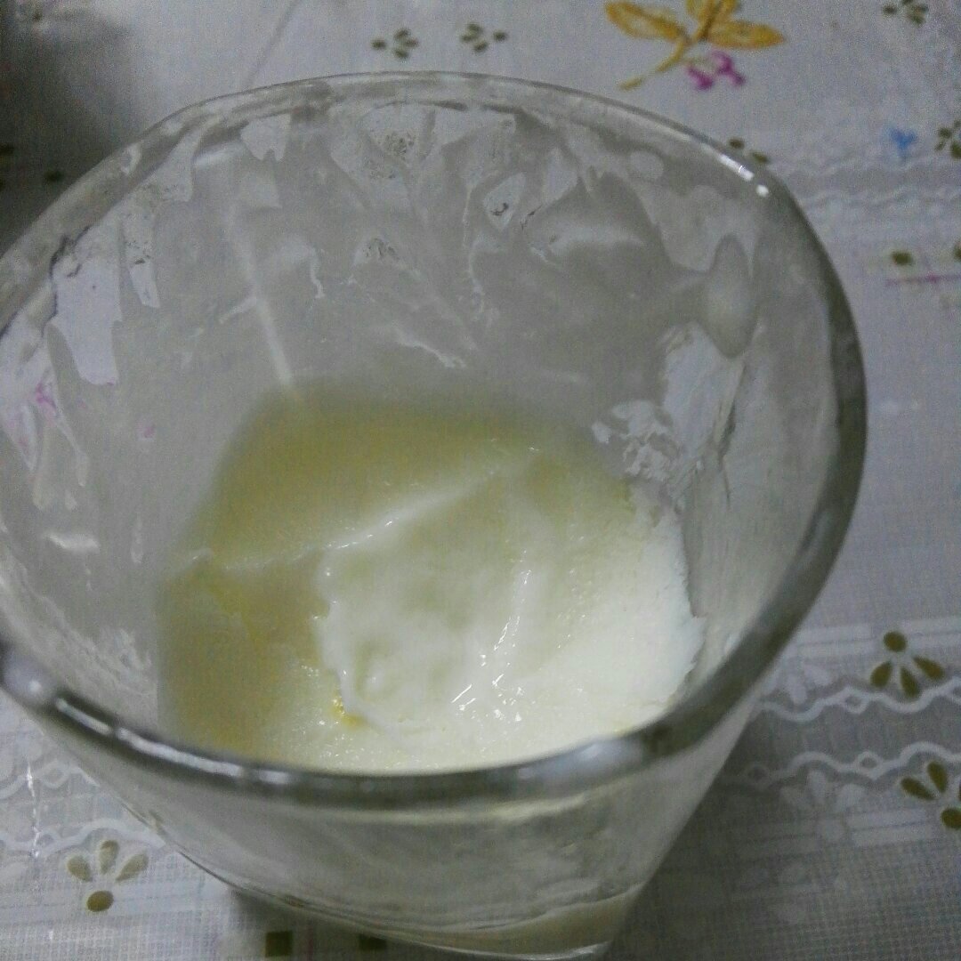 酸奶冰激凌（只需三步骤哦）