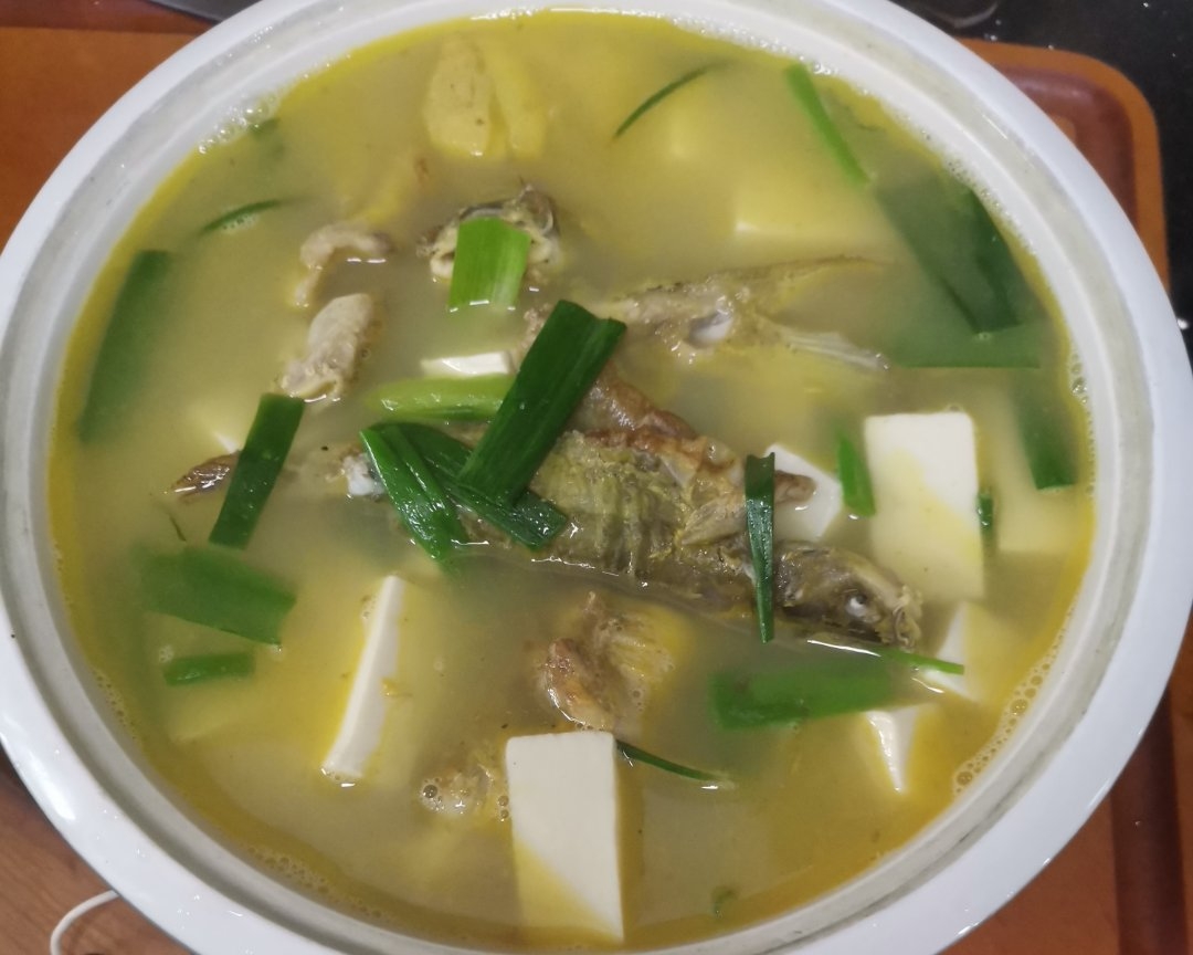 黄甲鱼豆腐汤的做法