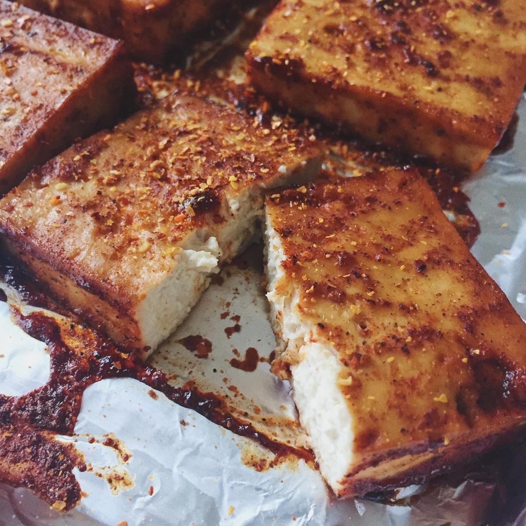 顾不白做的烤豆腐