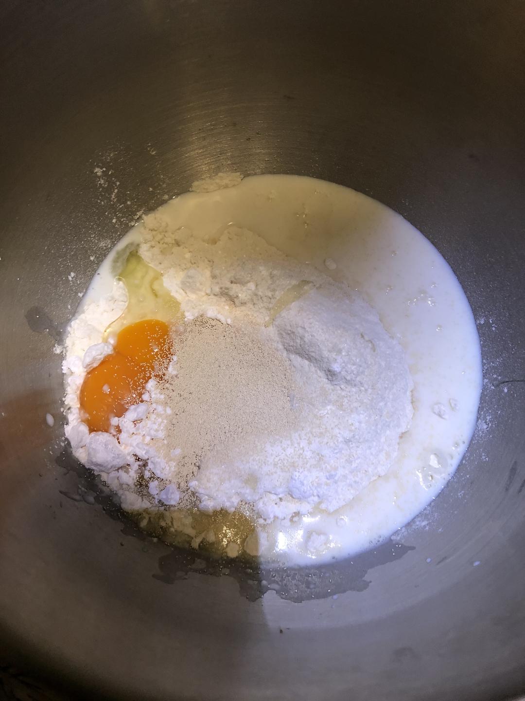 纯奶手撕吐司的做法 步骤1