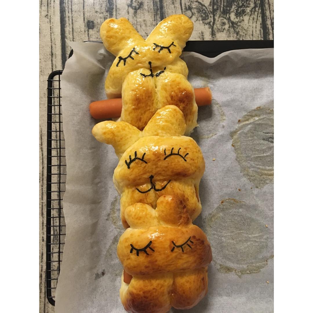 小兔子香肠包