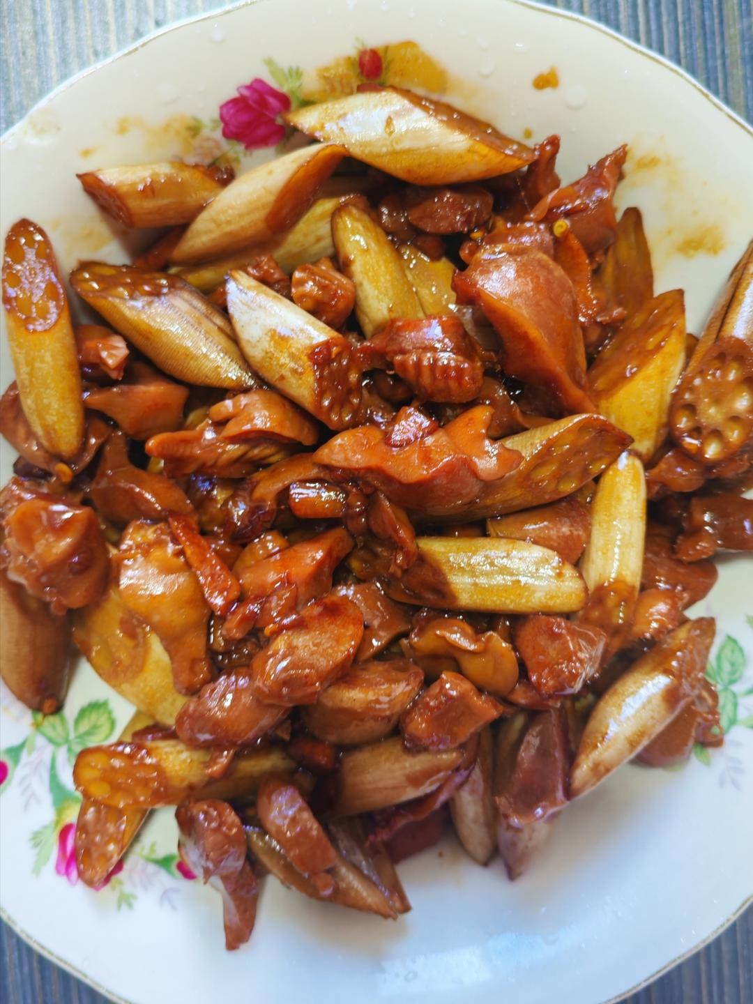 泡藕带炒鸡胗
