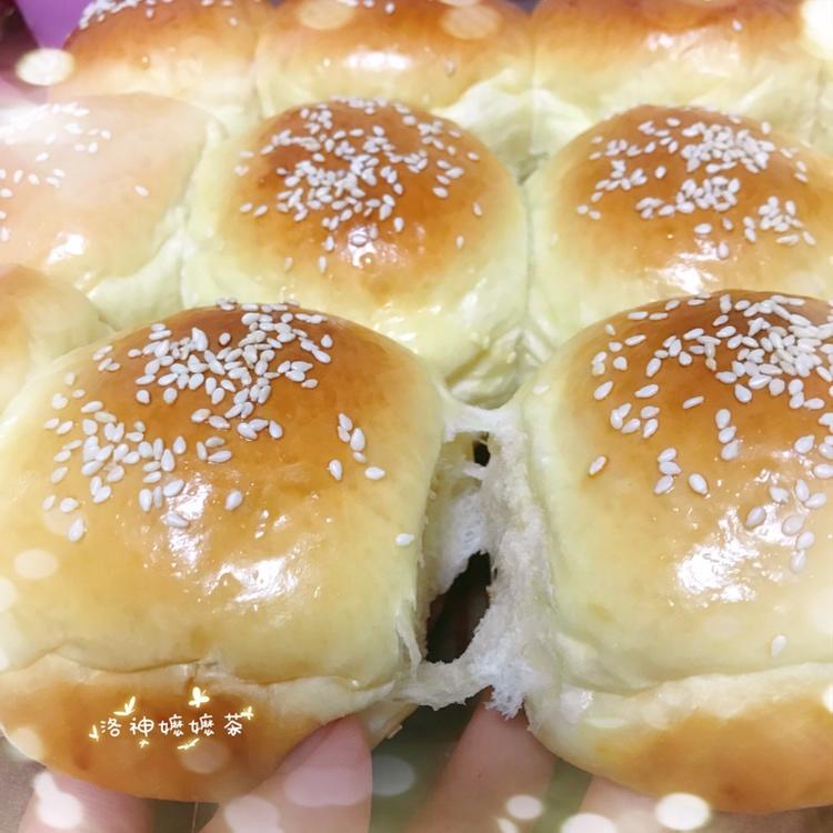 超软牛奶小餐包