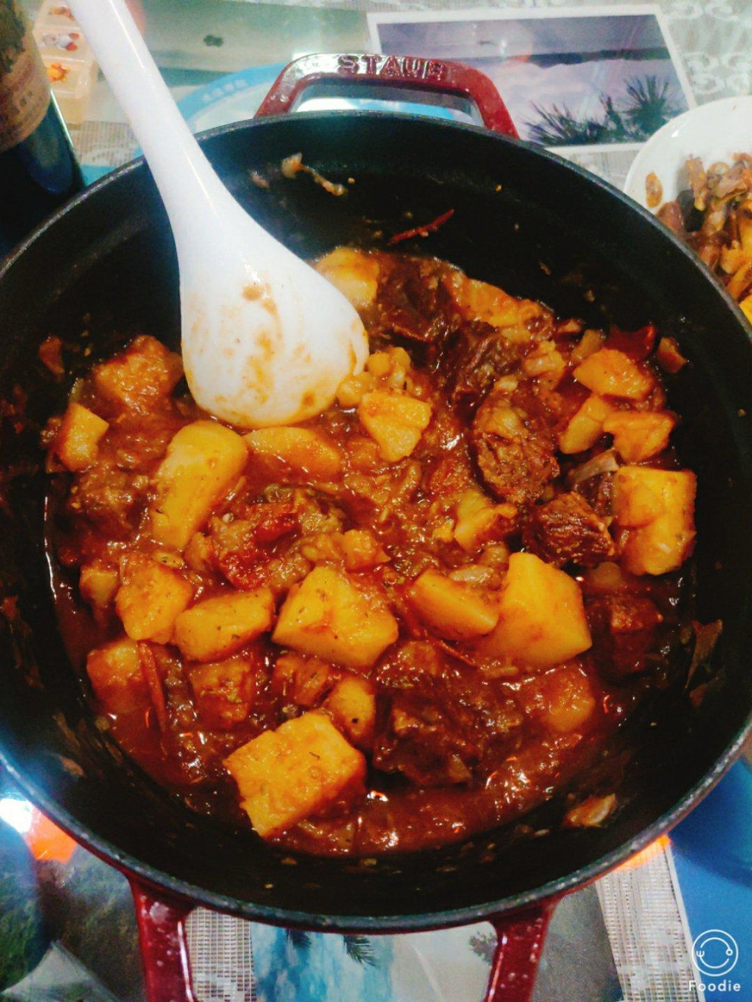 番茄红酒炖牛肉（铸铁锅版）