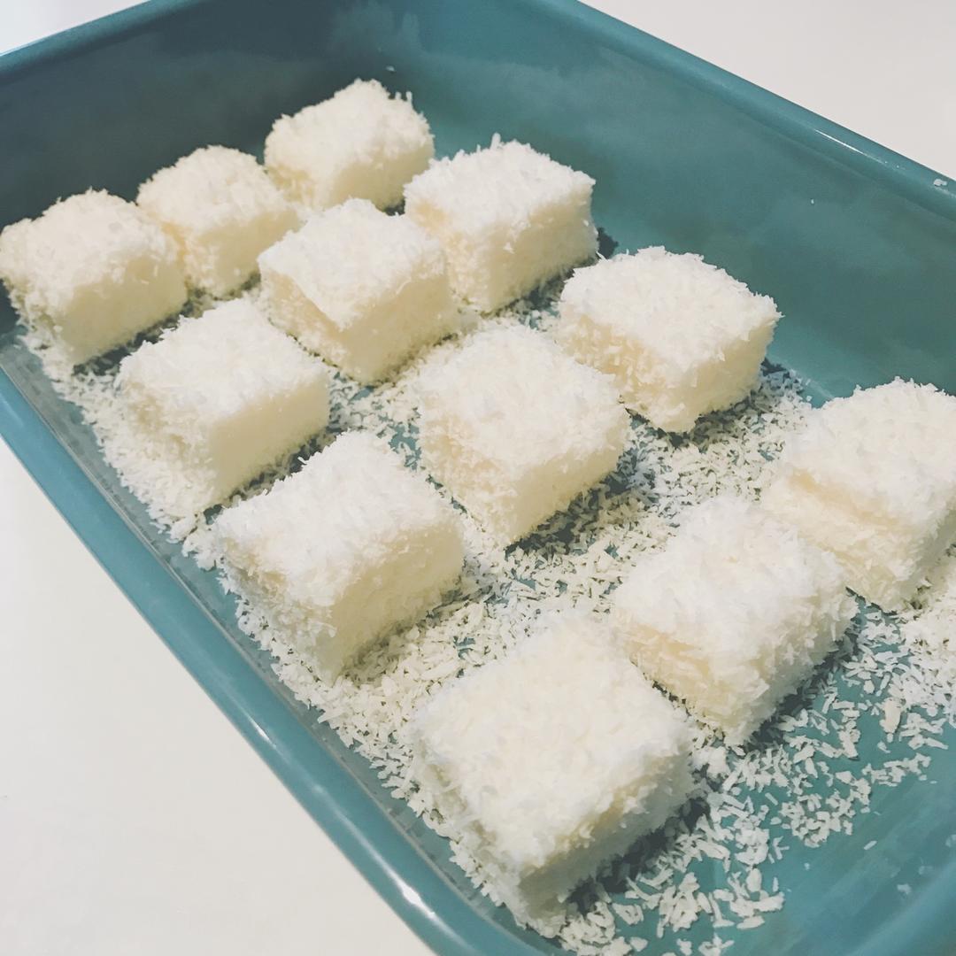 完胜85度C牛奶椰丝小方