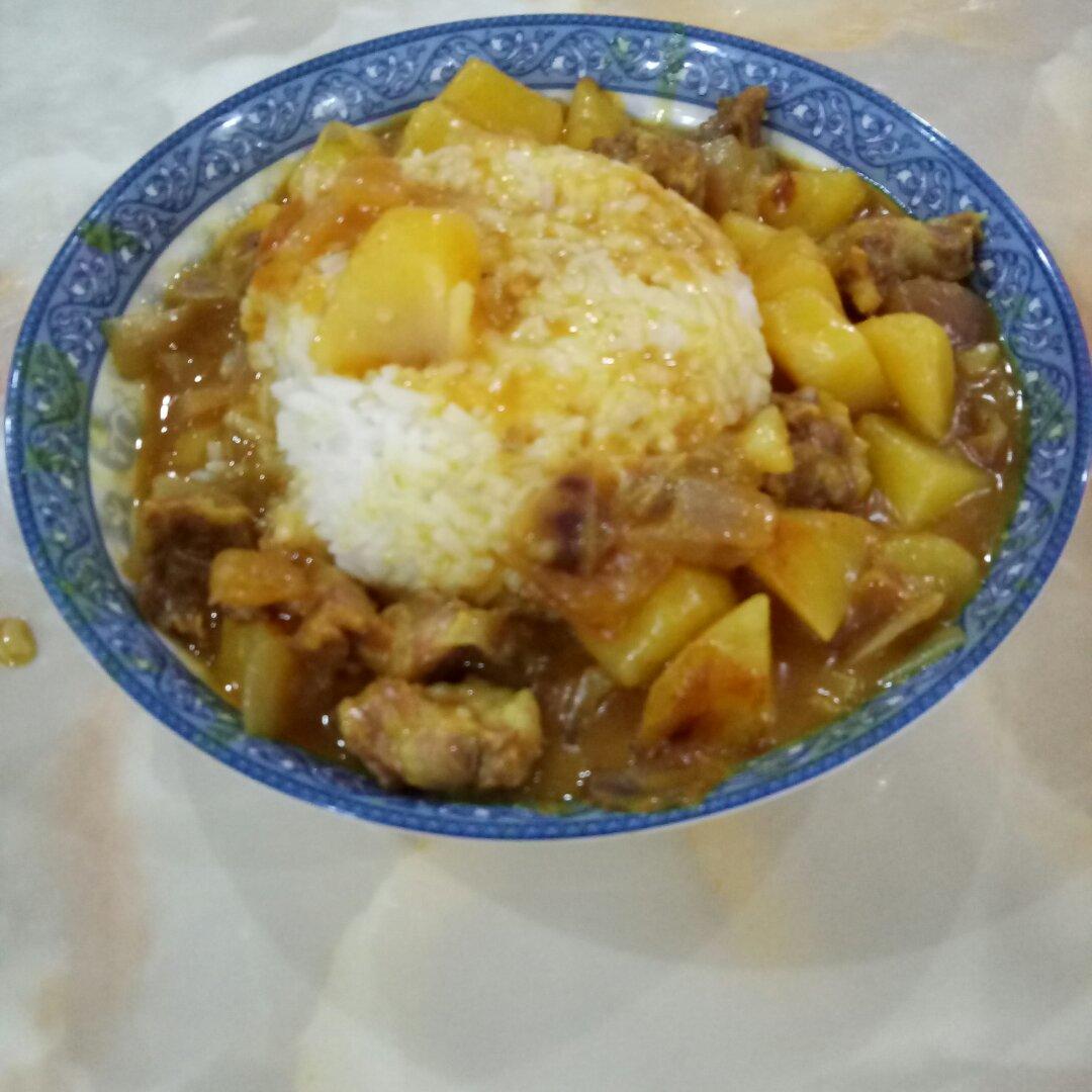牛肉咖喱饭