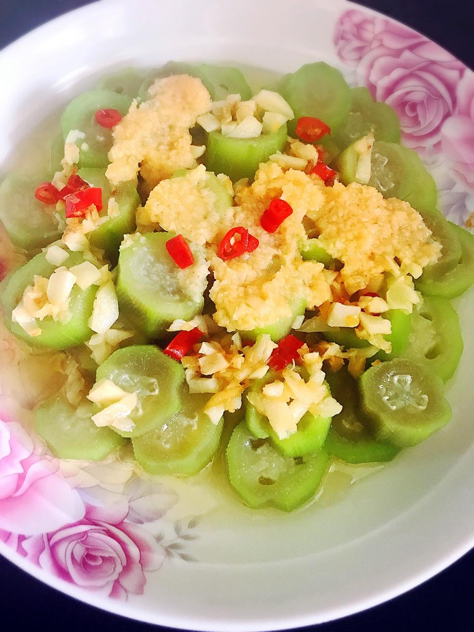 蒜蓉蒸丝瓜