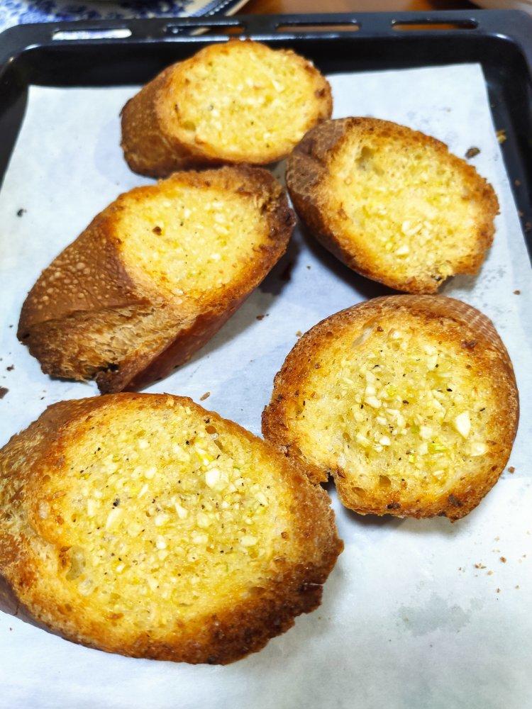 「蒜香面包片」土司、法棍这样加工超好吃