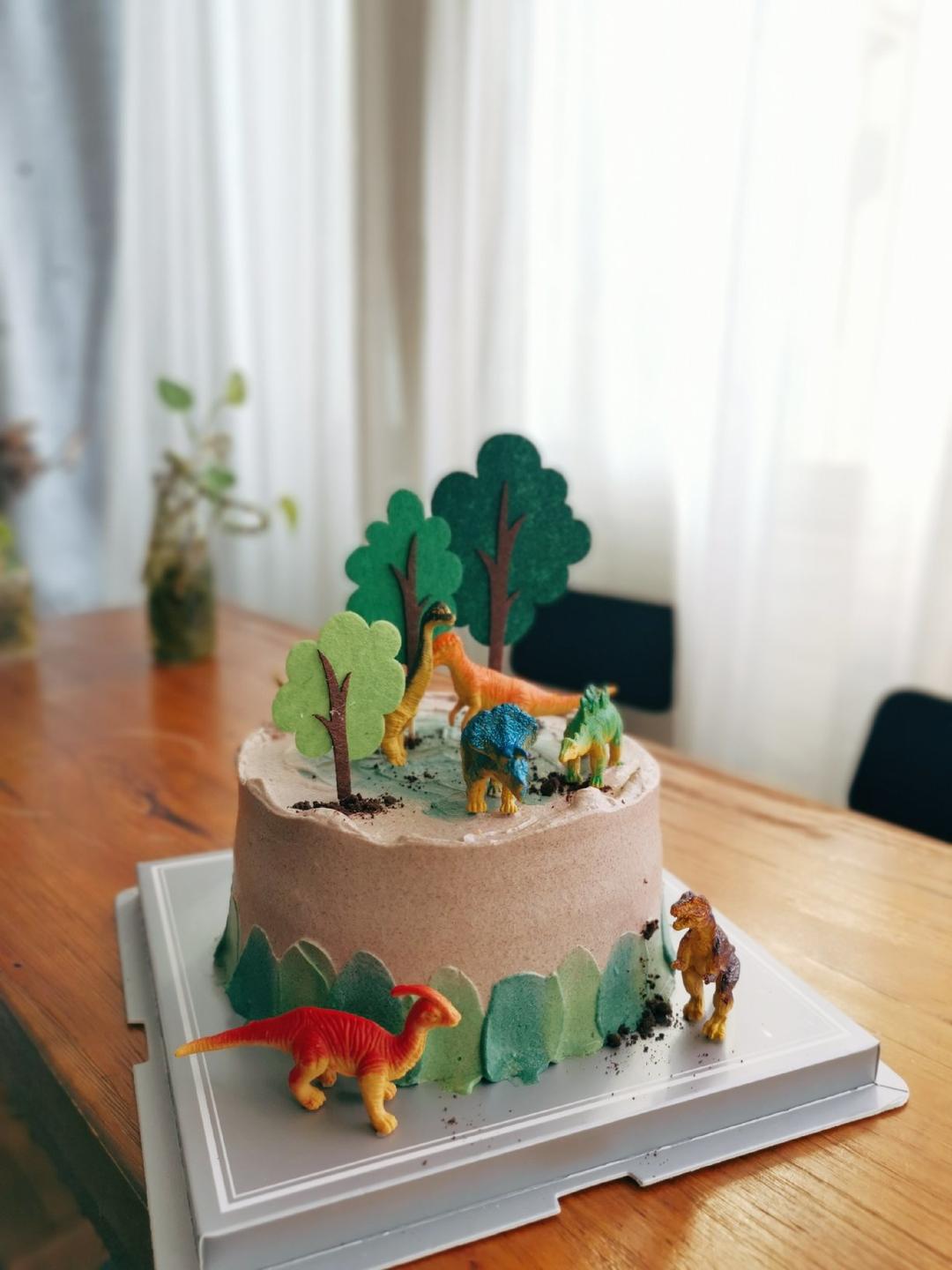 磕蛋糕的日子里……