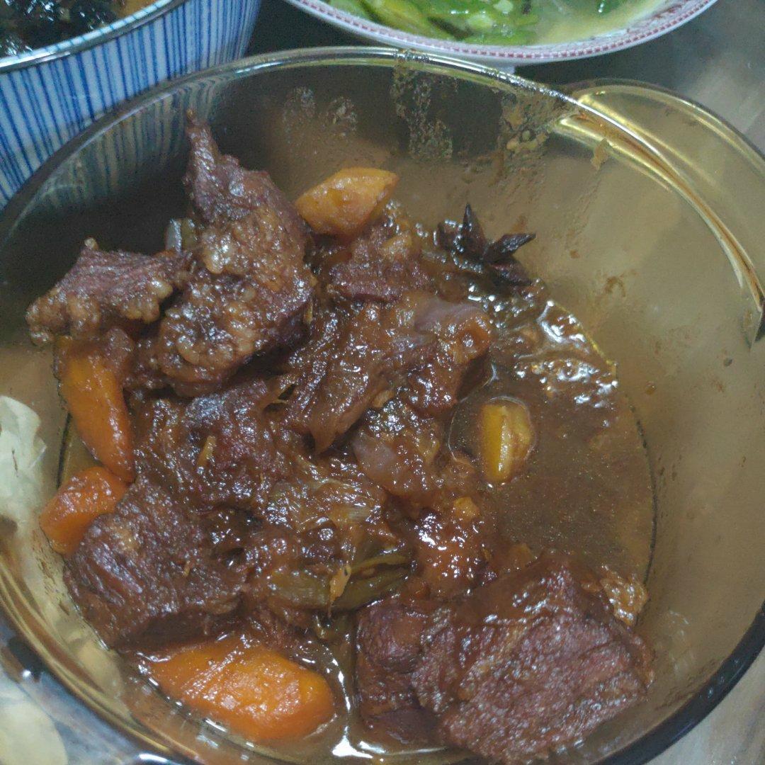 堂妈的土豆炖牛腩