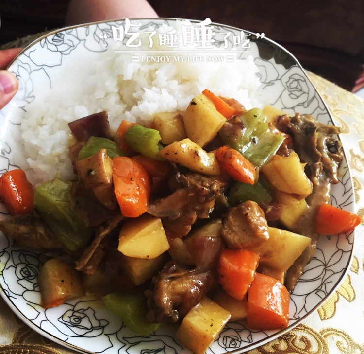 咖喱鸡肉饭