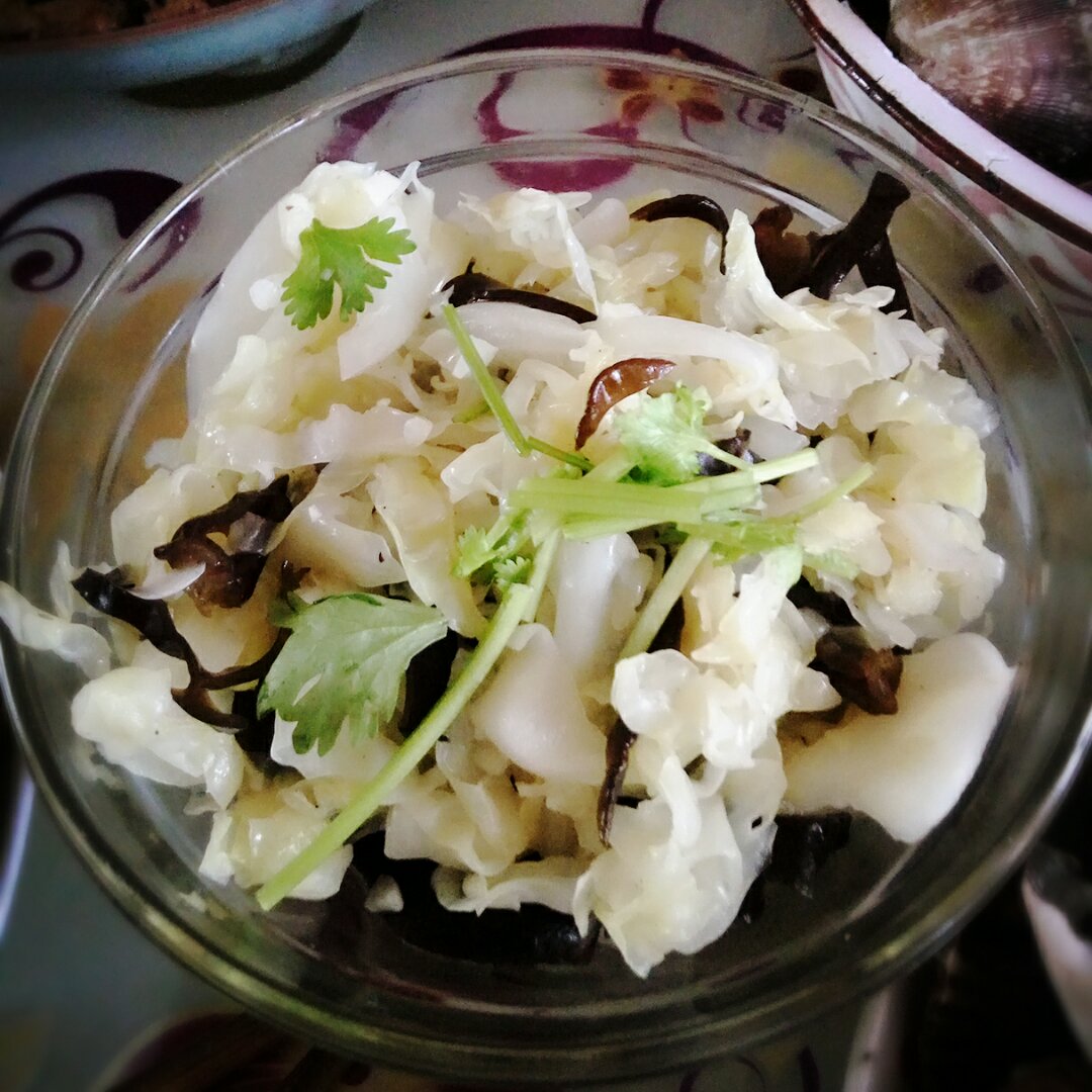 炝拌香辣甘蓝丝