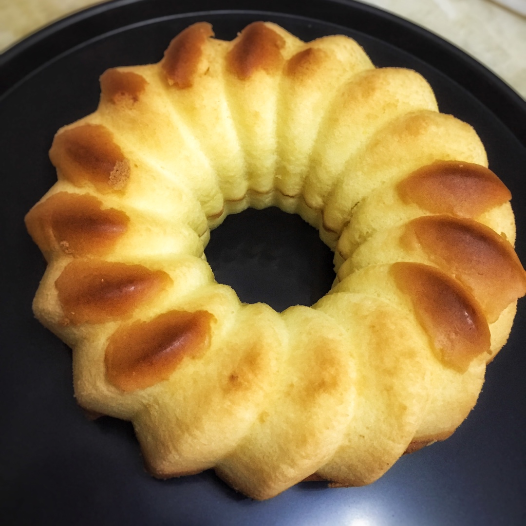 超简单完美戚风蛋糕（6寸2蛋）附打发、翻拌、脱模视频