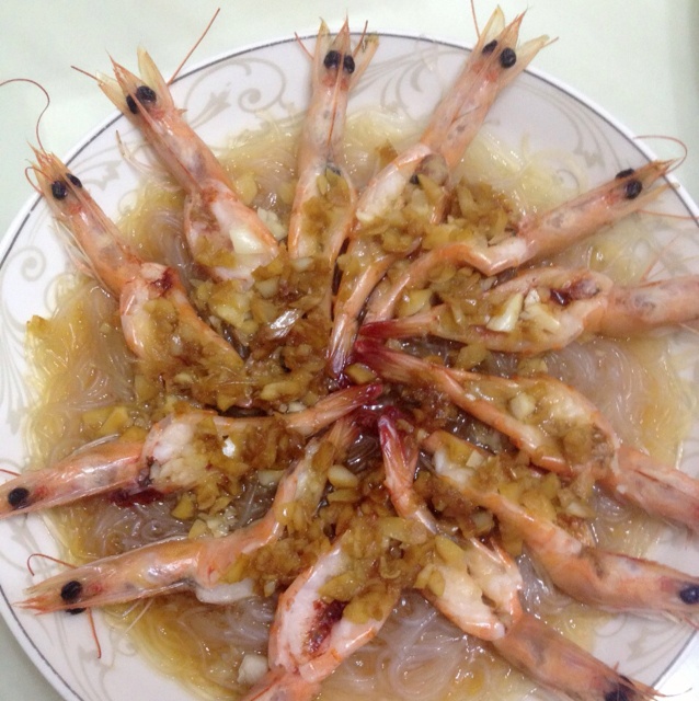 蒜蓉粉丝蒸虾
