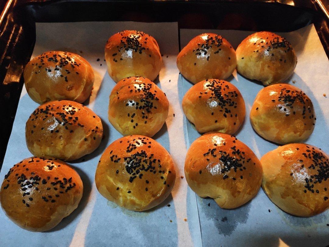 椰蓉奶香小餐包