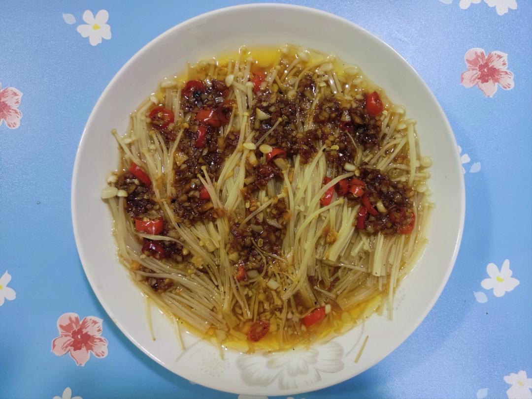 超级下饭的蒜蓉金针菇！好吃到爆