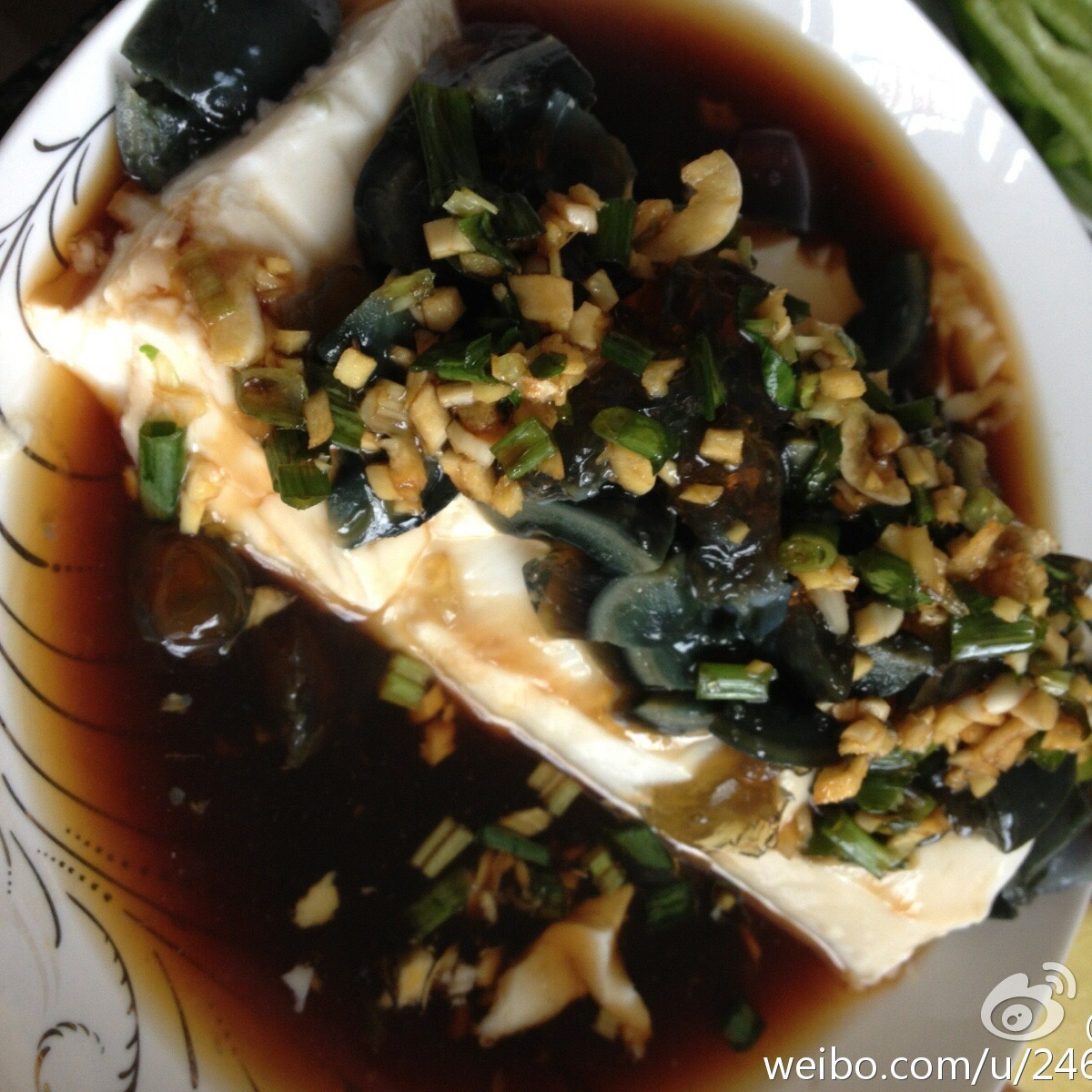 凉拌皮蛋豆腐