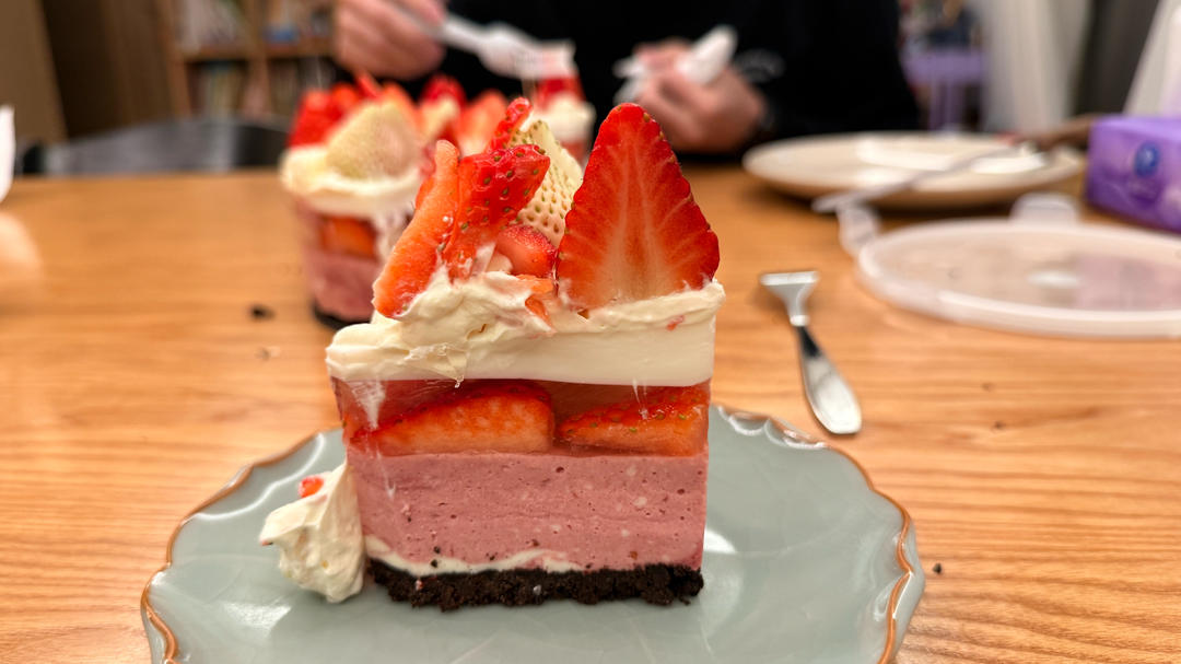 strawberry cheesecake草莓慕斯蛋糕（自用图后补）搬运自HidaMari Cooking
