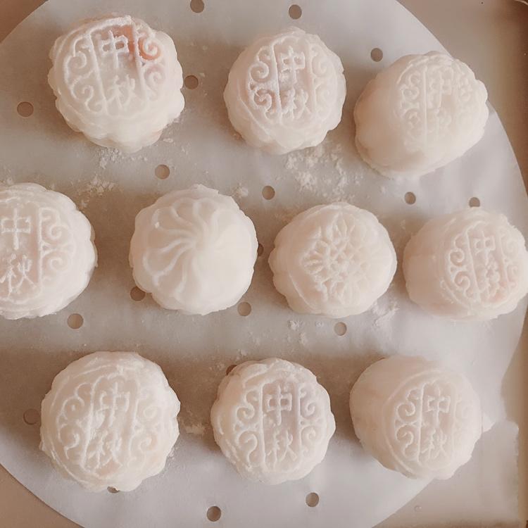 红豆、绿豆冰皮月饼