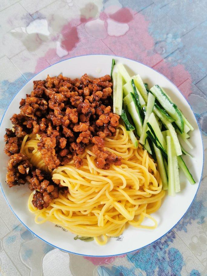 炸酱面