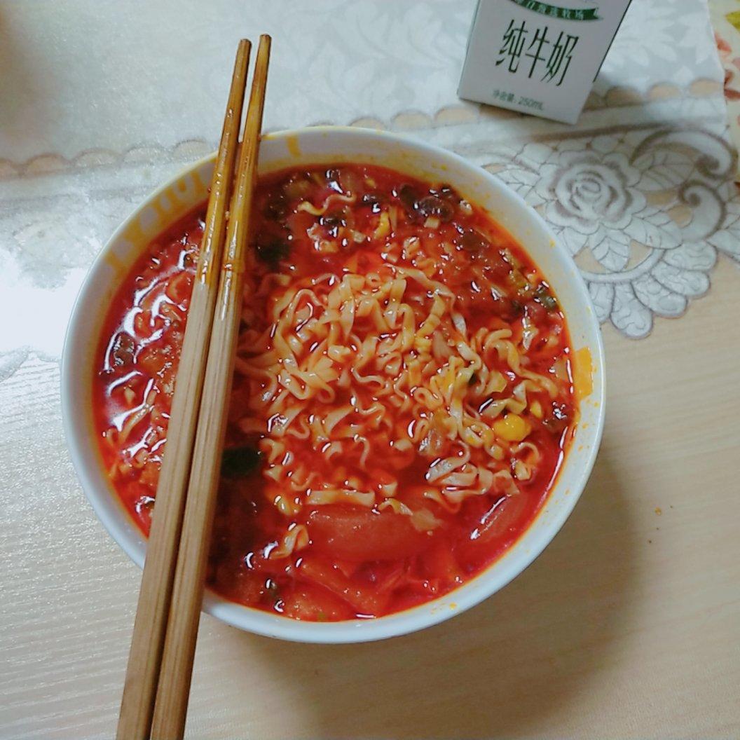 张云雷泡面