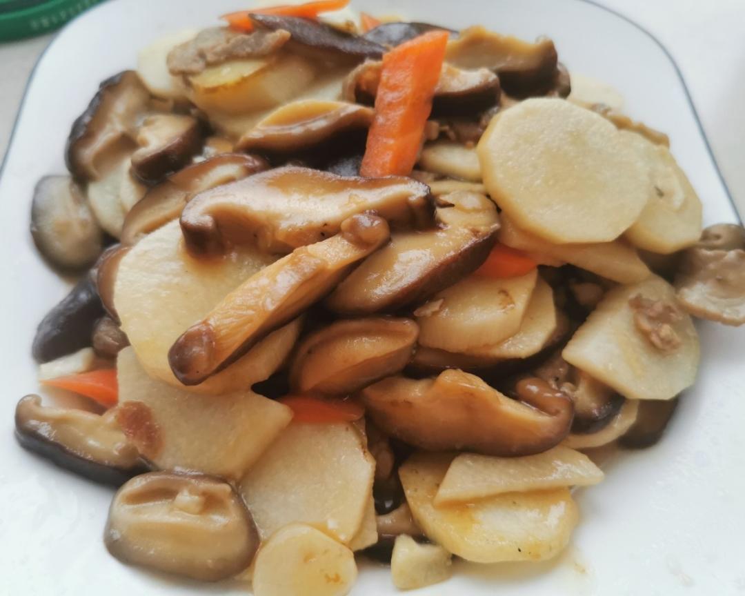 香菇山药混搭的做法